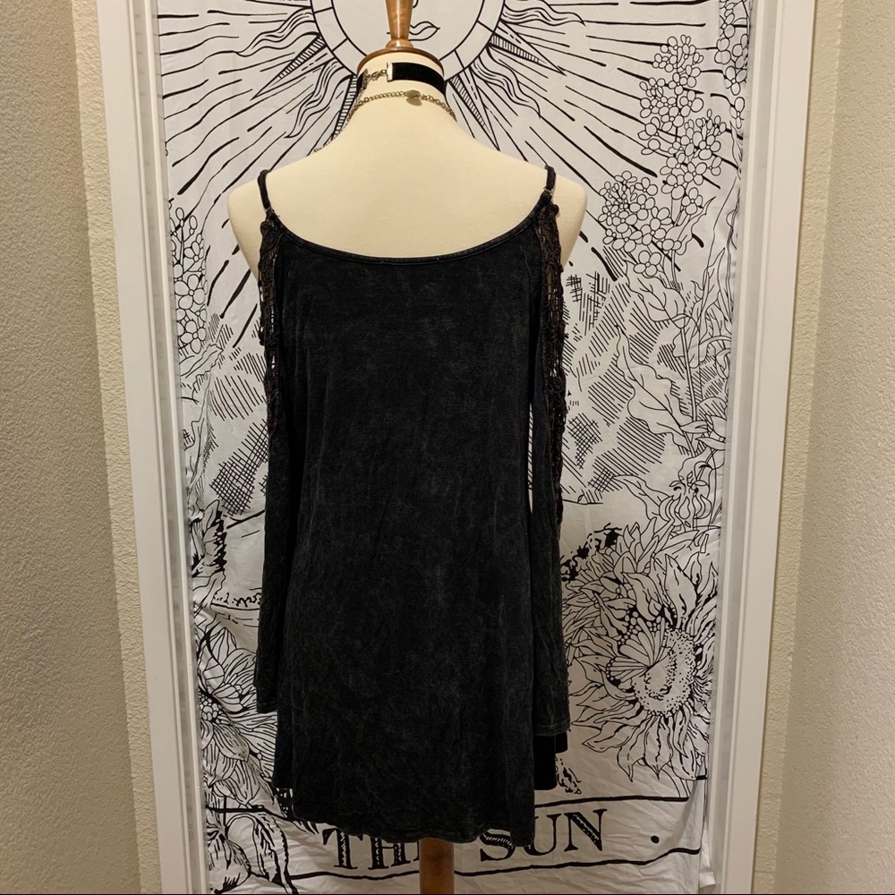 🌈 Amazing Lace off shoulders top - Picture 7 of 13